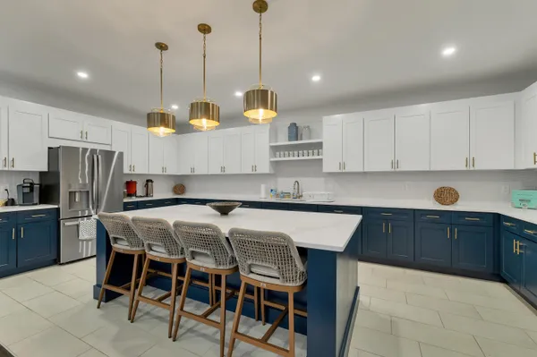 $225,000 | 608 Canterbury Drive, Exeter, NH 03833