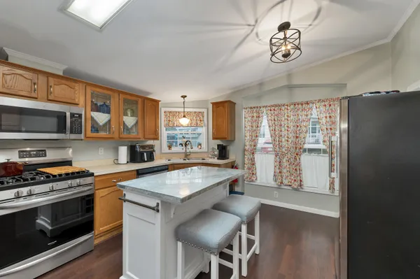 $225,000 | 608 Canterbury Drive, Exeter, NH 03833