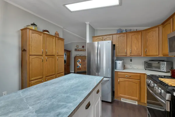 $225,000 | 608 Canterbury Drive, Exeter, NH 03833