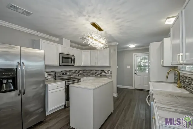 $232,500 | 9493 Gene Buckle Avenue, Denham Springs, LA 70726