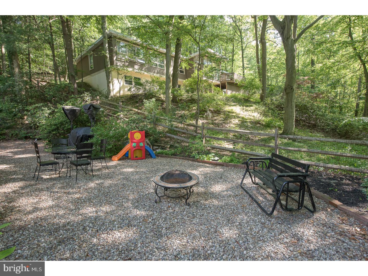782 Old State Road Berwyn, PA 19312 - Photo 23 of 25 Side Yard