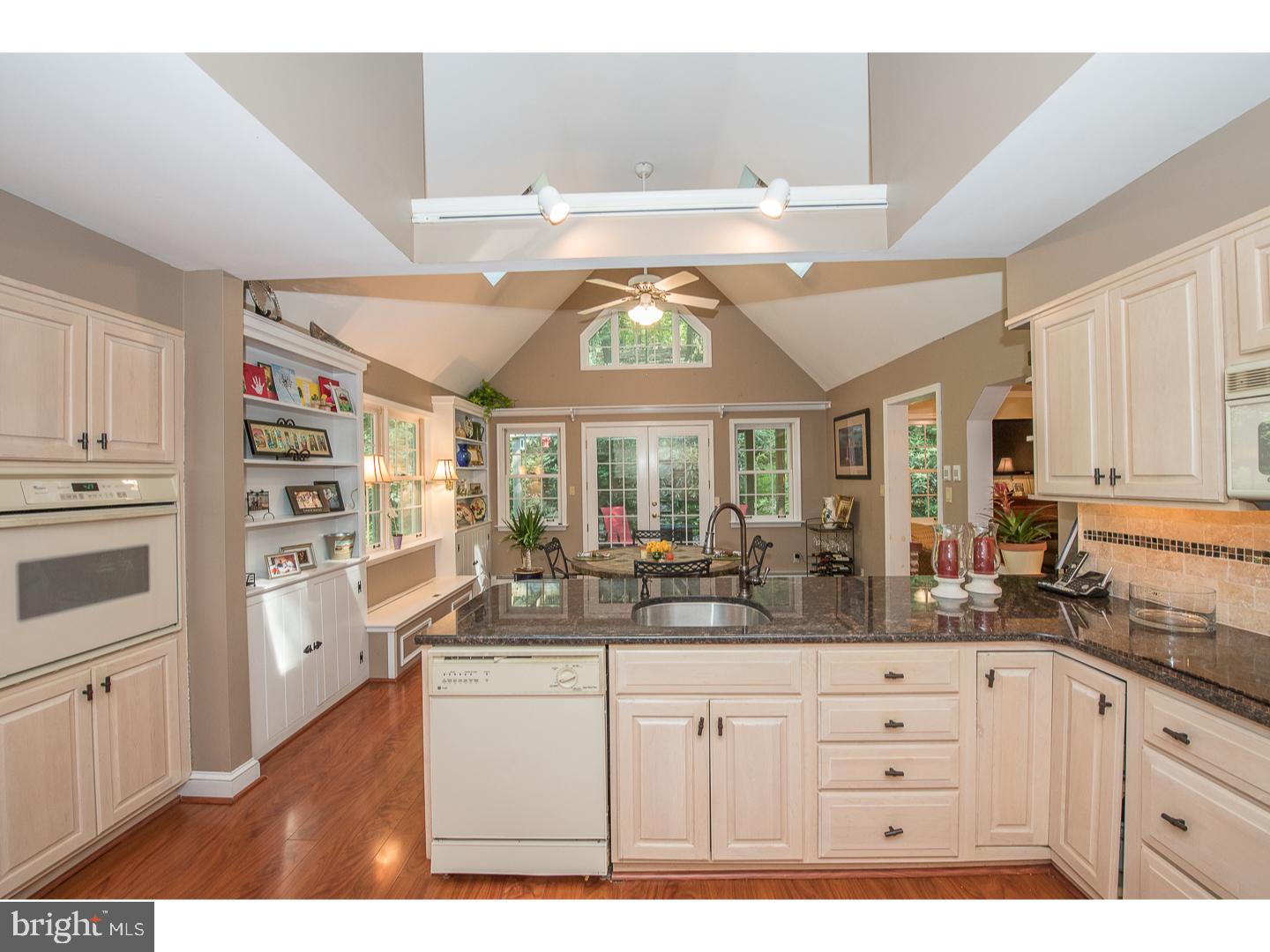 782 Old State Road Berwyn, PA 19312 - Photo 7 of 25 Kitchen