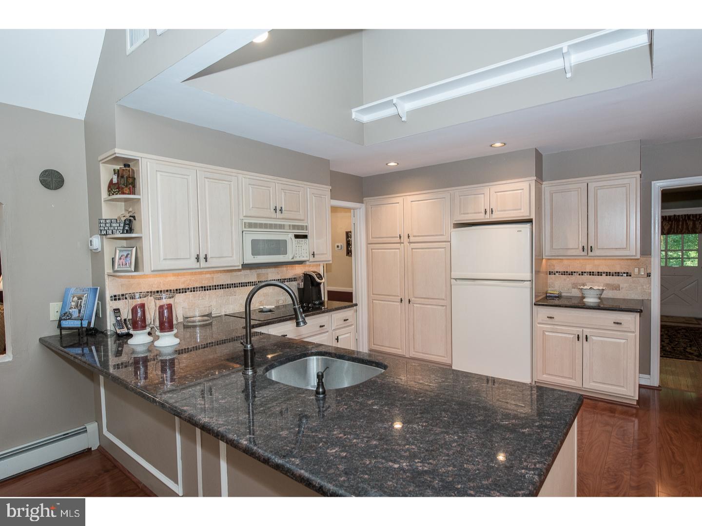 782 Old State Road Berwyn, PA 19312 - Photo 9 of 25 Kitchen