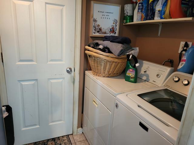 225 Hemlock Avenue Romeoville, IL 60446 - Photo 27 of 32 a utility room with dryer and washer