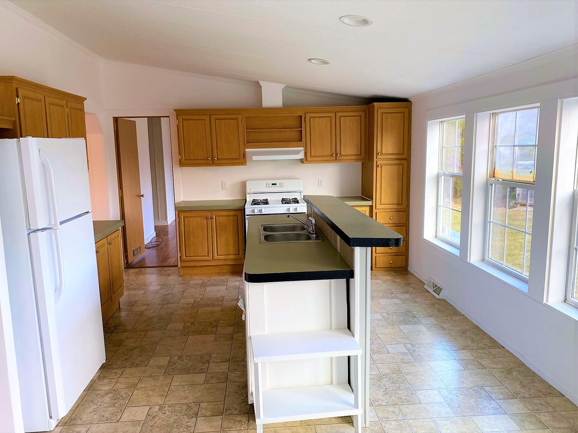57 Sunset Ridge Waldoboro, ME 04572 - Photo 2 of 12 Kitchen