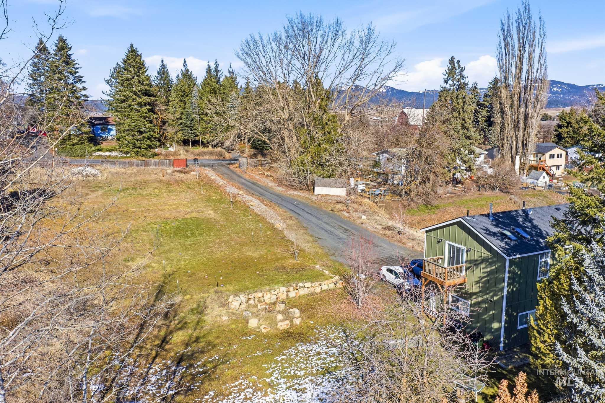 1250 North Mountain View Road Moscow, ID 83843 - Photo 2 of 30