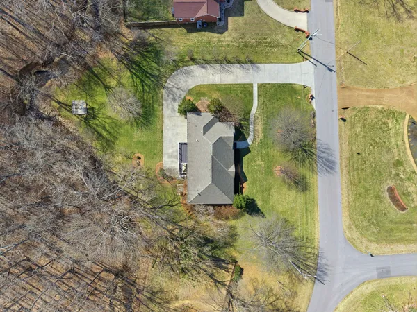 $679,000 | 1902 Palmer Drive, Springfield, TN 37172