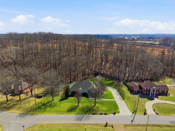 $679,000 | 1902 Palmer Drive, Springfield, TN 37172