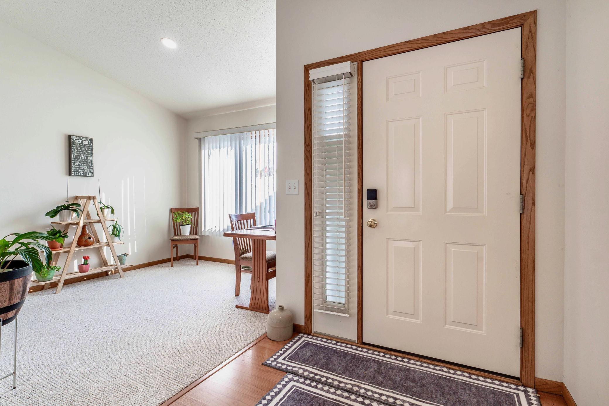 925 East Cavour Avenue Fergus Falls, MN 56537 - Photo 2 of 25