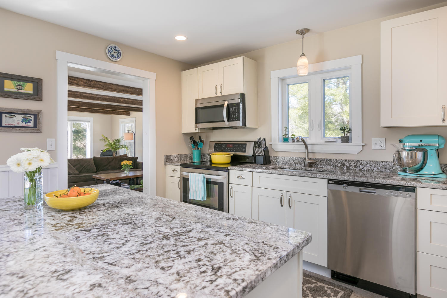 346 Mill Road North Yarmouth, ME 04097 - Photo 11 of 34 Kitchen