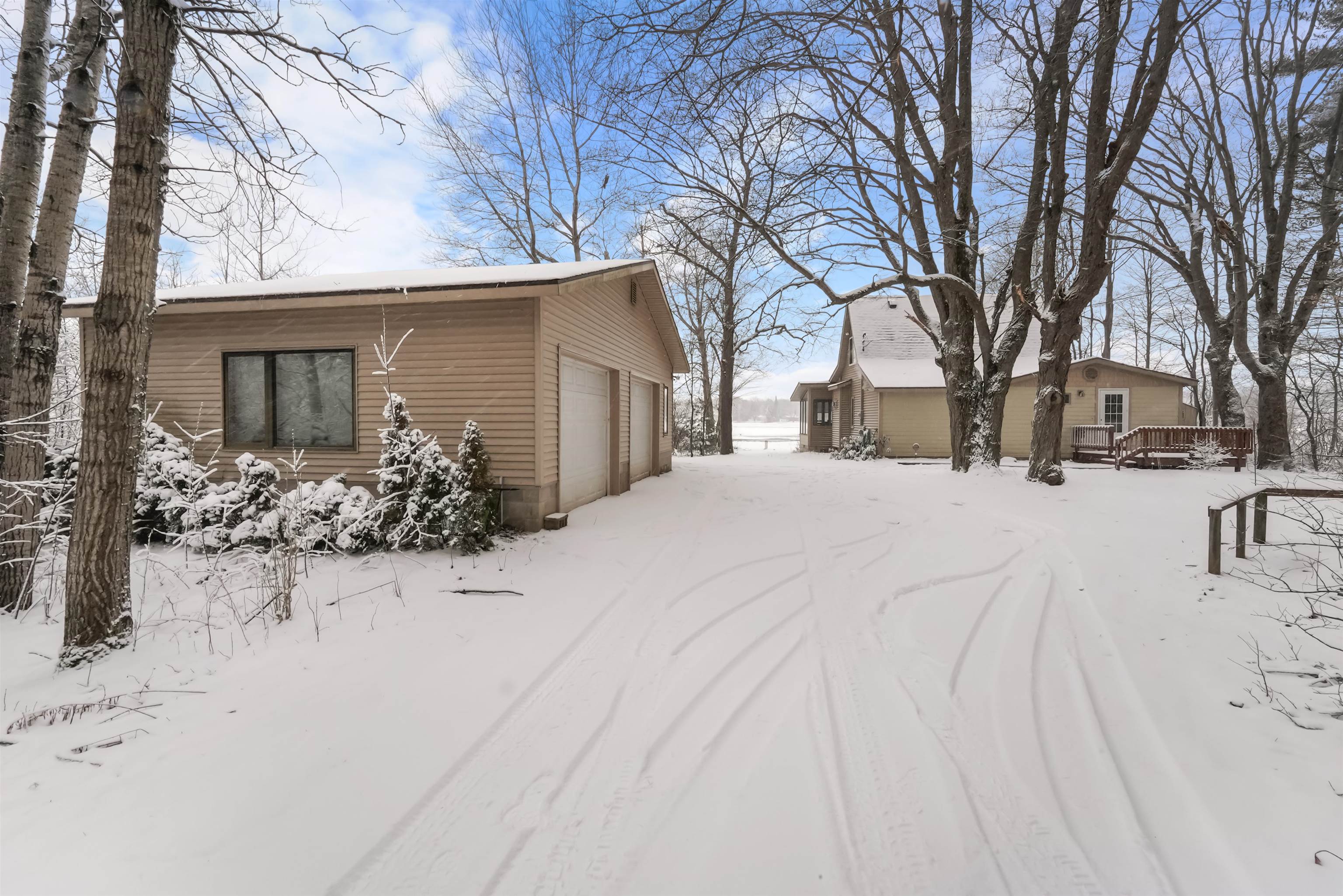2164 South 29 Road Cadillac, MI 49601 - Photo 3 of 32 1897915-2.JPG