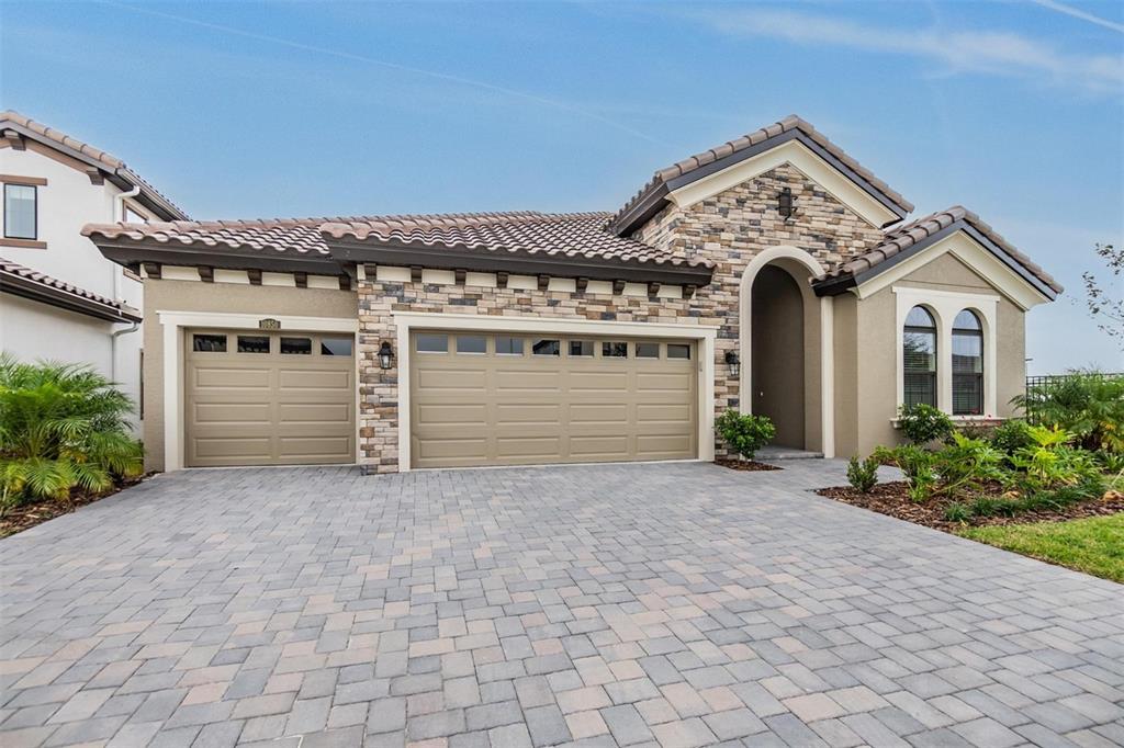 10850 Rustic Timber Loop San Antonio, FL 33576 - Photo 5 of 63
