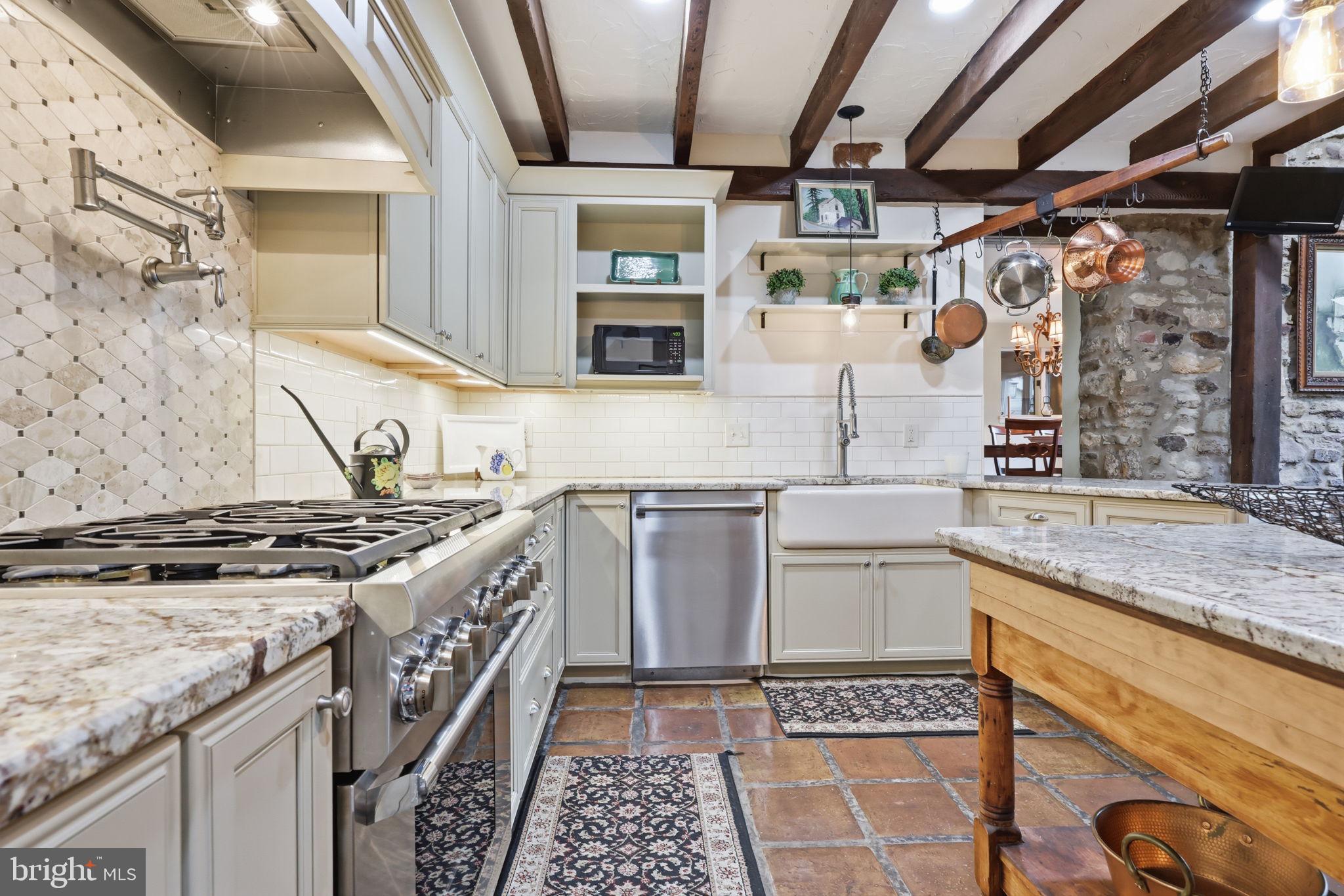 43 Twining Ford Road Richboro, PA 18954 - Photo 12 of 57 a kitchen with a stove and a sink
