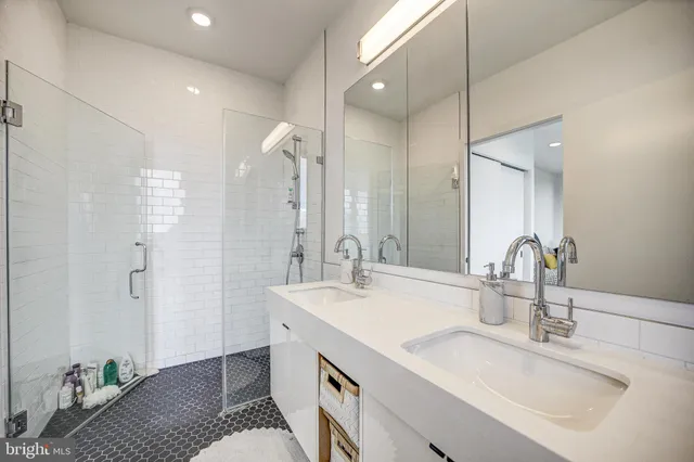 $4,950 | 57 N Street Northwest, Unit 525, Washington, DC 20001