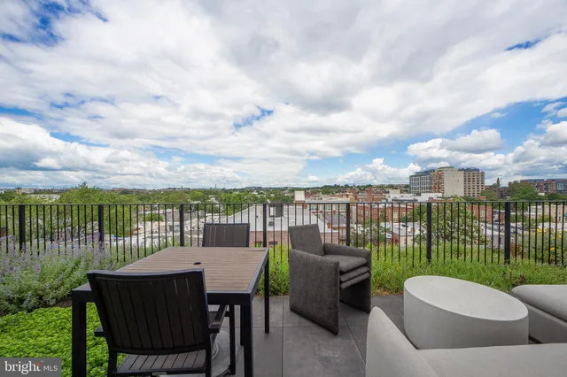 $4,950 | 57 N Street Northwest, Unit 525, Washington, DC 20001