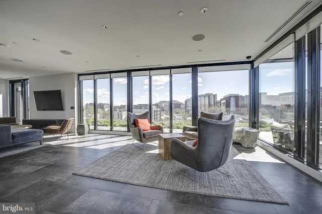 $4,950 | 57 N Street Northwest, Unit 525, Washington, DC 20001