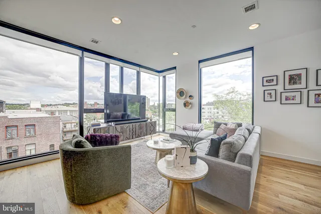 $4,950 | 57 N Street Northwest, Unit 525, Washington, DC 20001