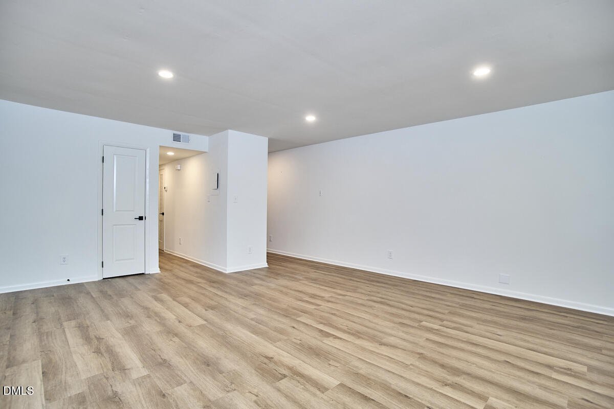 2600 Noble Road, Unit D Raleigh, NC 27608 - Photo 3 of 17 064-2