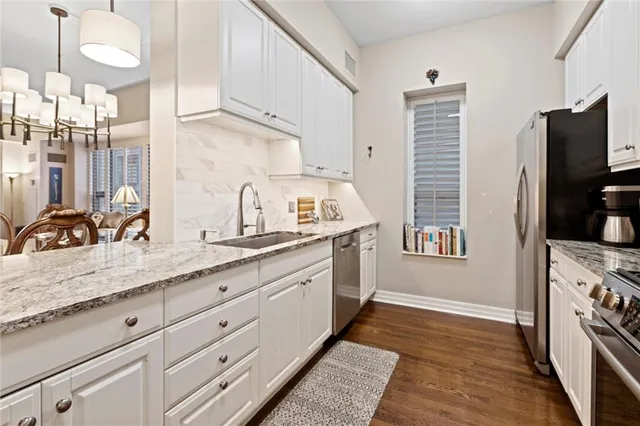 $675,000 | 4950 Central Street, Unit 306, Kansas City, MO 64112