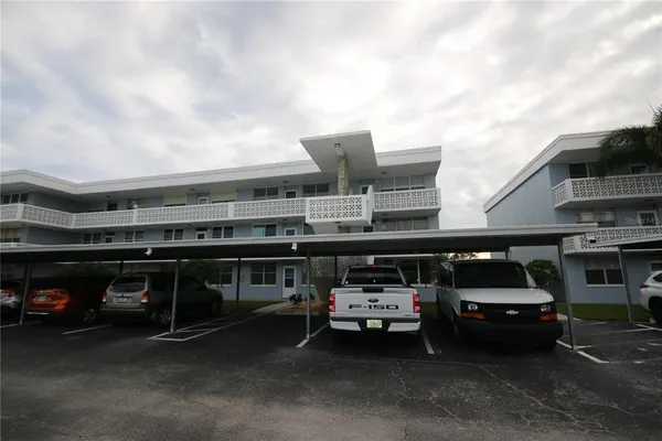 $99,000 | 4880 Locust Street Northeast, Unit 338, St. Petersburg, FL 33703