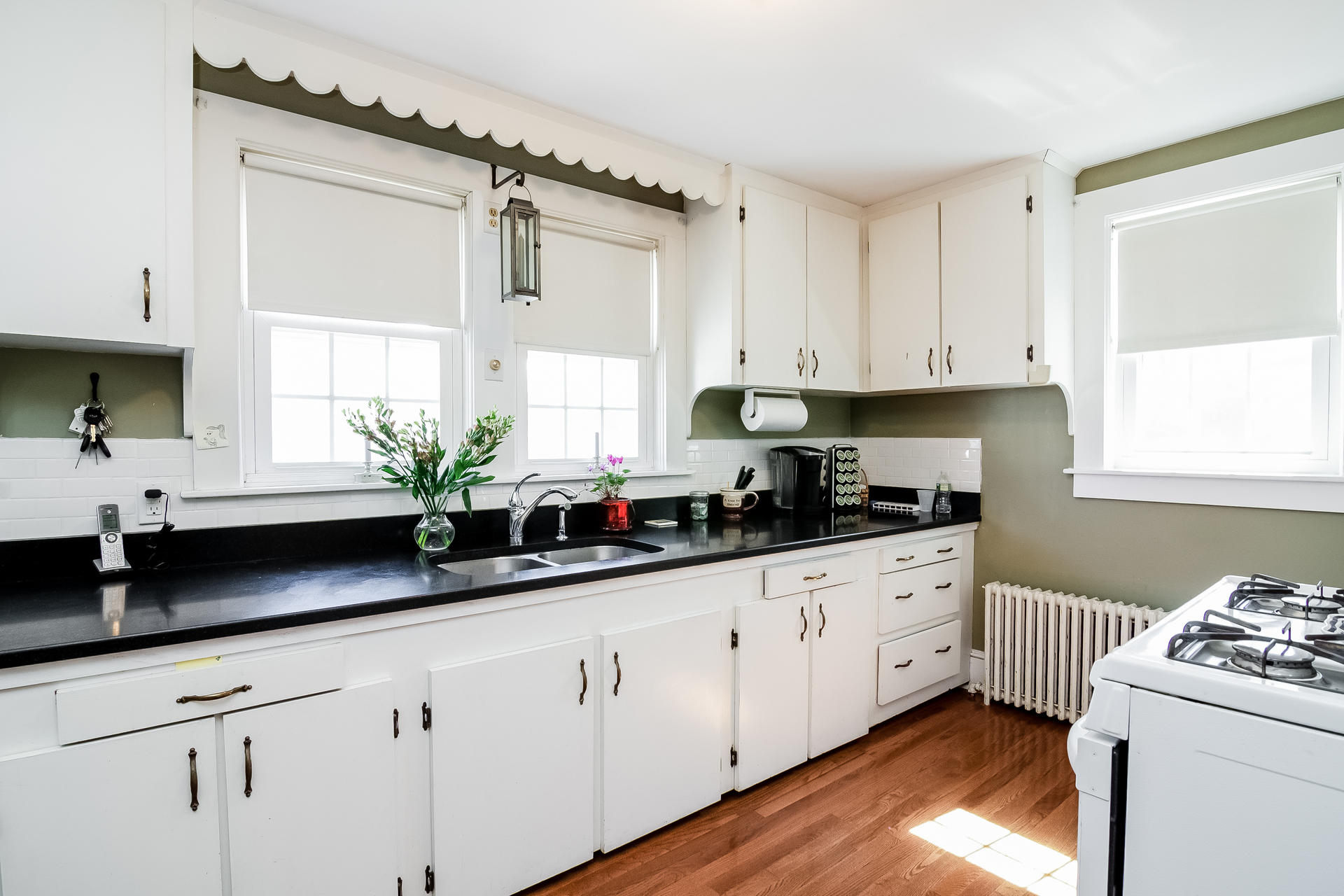 903 Sandwich Road Sagamore, MA 02561 - Photo 9 of 24 008-photo--6898902