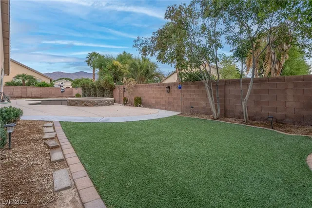 $3,395 | 8516 Dakota Trace Court, Las Vegas, NV 89131