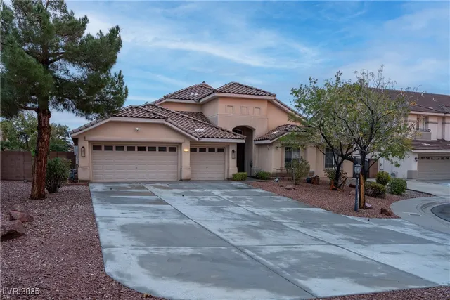 $3,395 | 8516 Dakota Trace Court, Las Vegas, NV 89131