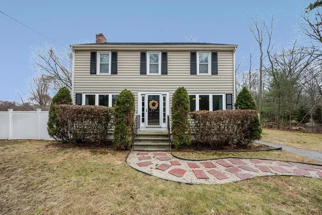 $529,900 | 345 Richardson Avenue, Attleboro, MA 02703