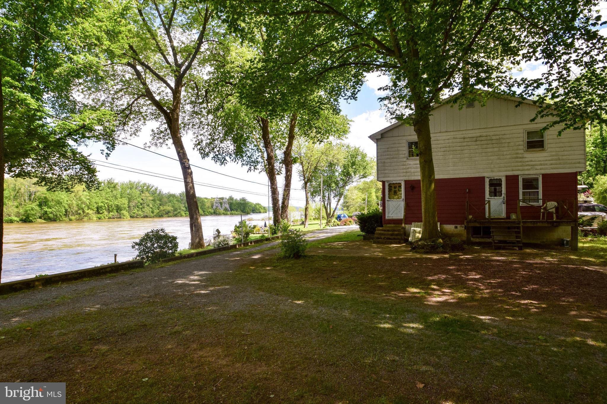 33 Riverside Road Airville, PA 17302 - Photo 2 of 29 Gallery Image 2