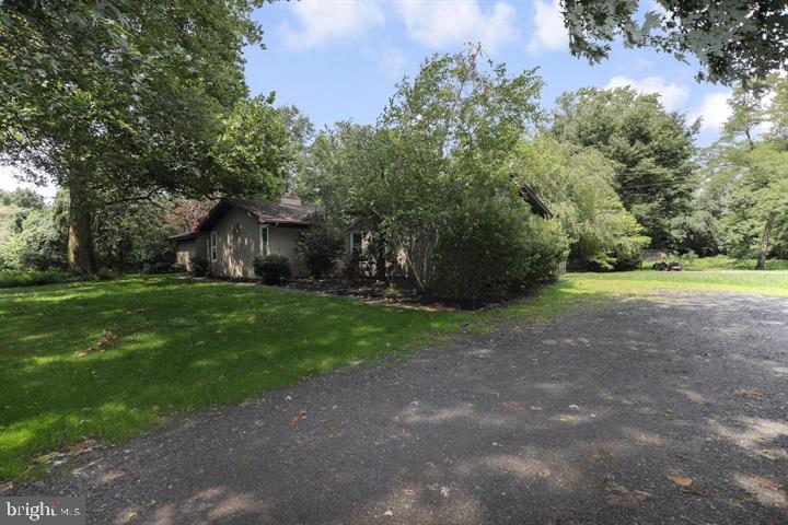 211 Salem Road Moorestown, NJ 08057 - Photo 12 of 39