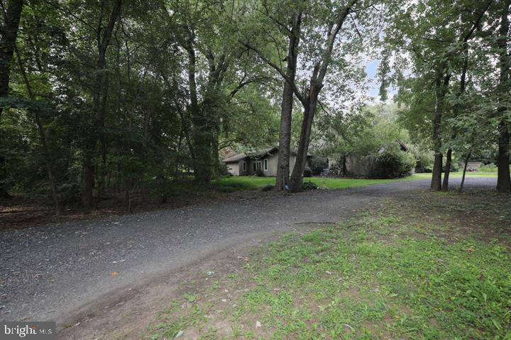 211 Salem Road Moorestown, NJ 08057 - Photo 13 of 39