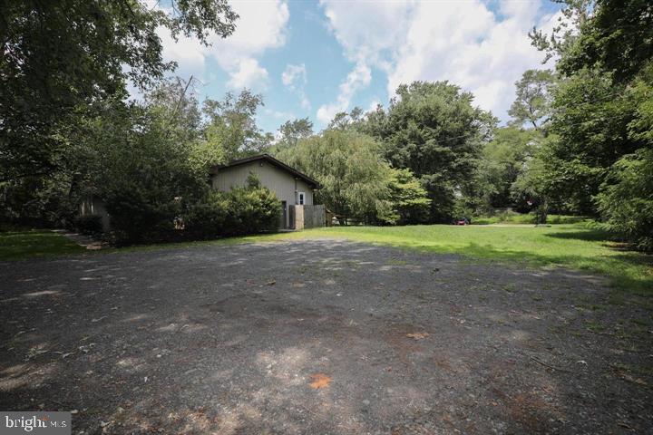 211 Salem Road Moorestown, NJ 08057 - Photo 18 of 39