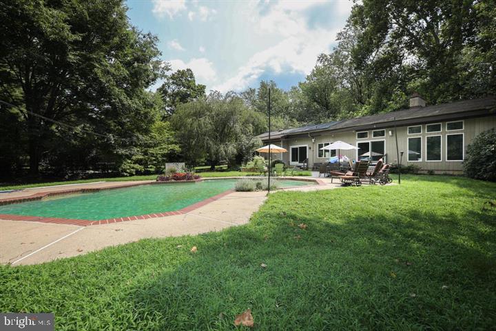 211 Salem Road Moorestown, NJ 08057 - Photo 6 of 39