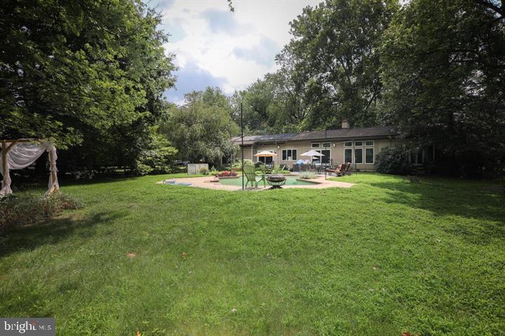 211 Salem Road Moorestown, NJ 08057 - Photo 9 of 39