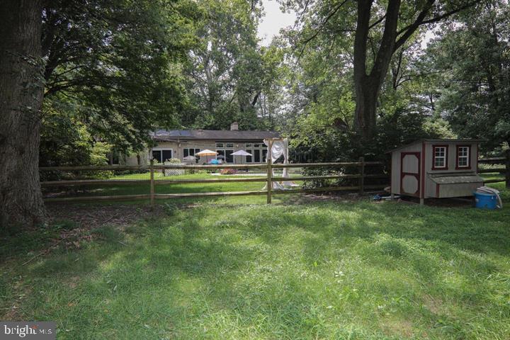211 Salem Road Moorestown, NJ 08057 - Photo 10 of 39
