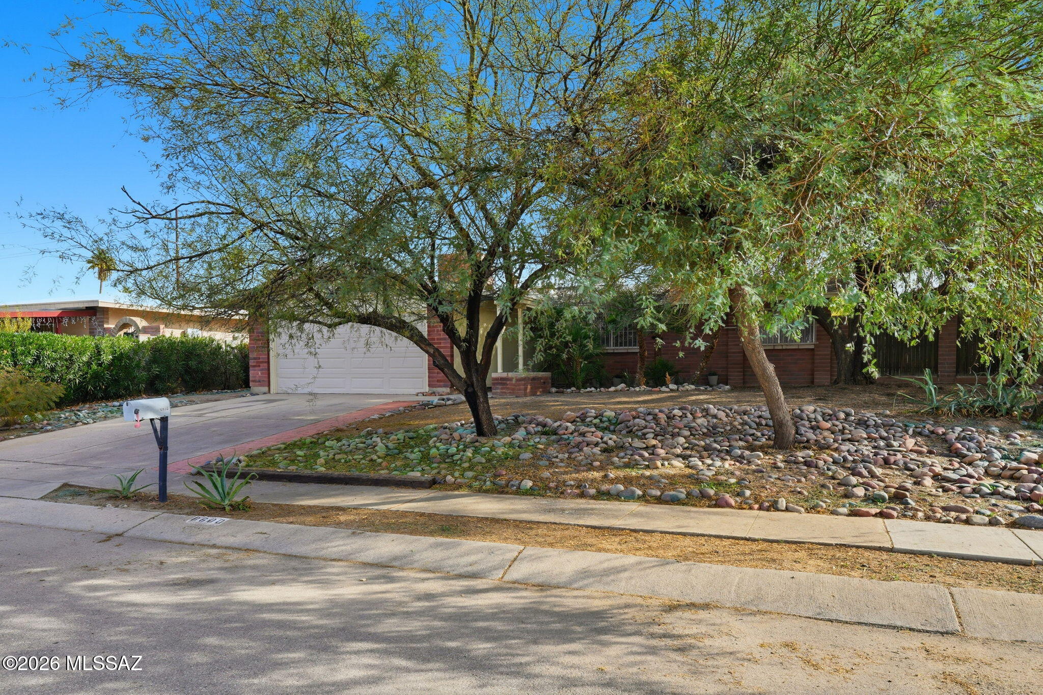 6600 North Galaxy Road Tucson, AZ 85741 - Photo 3 of 33 Gallery Image 3