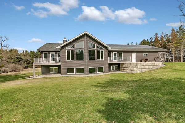 $980,500 | 1315 Karnis Drive Northwest, Alexandria, MN 56308