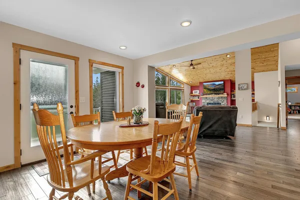 $980,500 | 1315 Karnis Drive Northwest, Alexandria, MN 56308