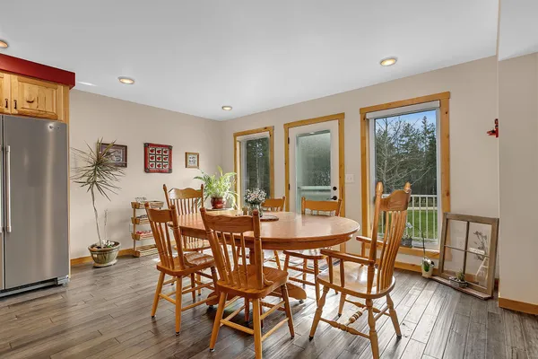 $980,500 | 1315 Karnis Drive Northwest, Alexandria, MN 56308