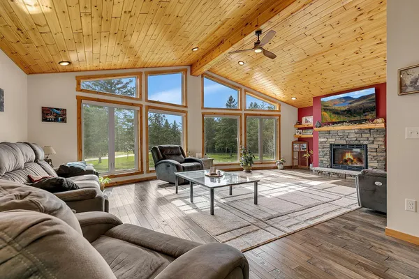 $980,500 | 1315 Karnis Drive Northwest, Alexandria, MN 56308