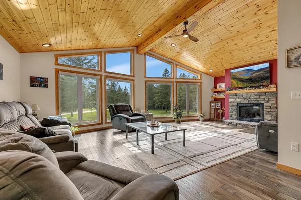 $980,500 | 1315 Karnis Drive Northwest, Alexandria, MN 56308