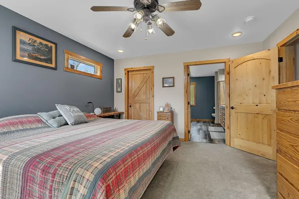 $980,500 | 1315 Karnis Drive Northwest, Alexandria, MN 56308