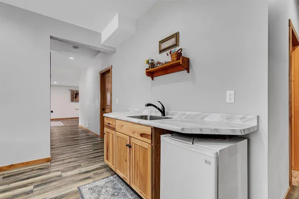 $980,500 | 1315 Karnis Drive Northwest, Alexandria, MN 56308
