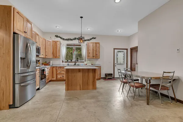 $980,500 | 1315 Karnis Drive Northwest, Alexandria, MN 56308