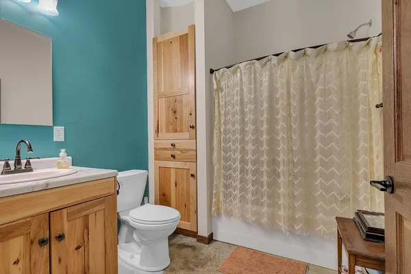 $980,500 | 1315 Karnis Drive Northwest, Alexandria, MN 56308