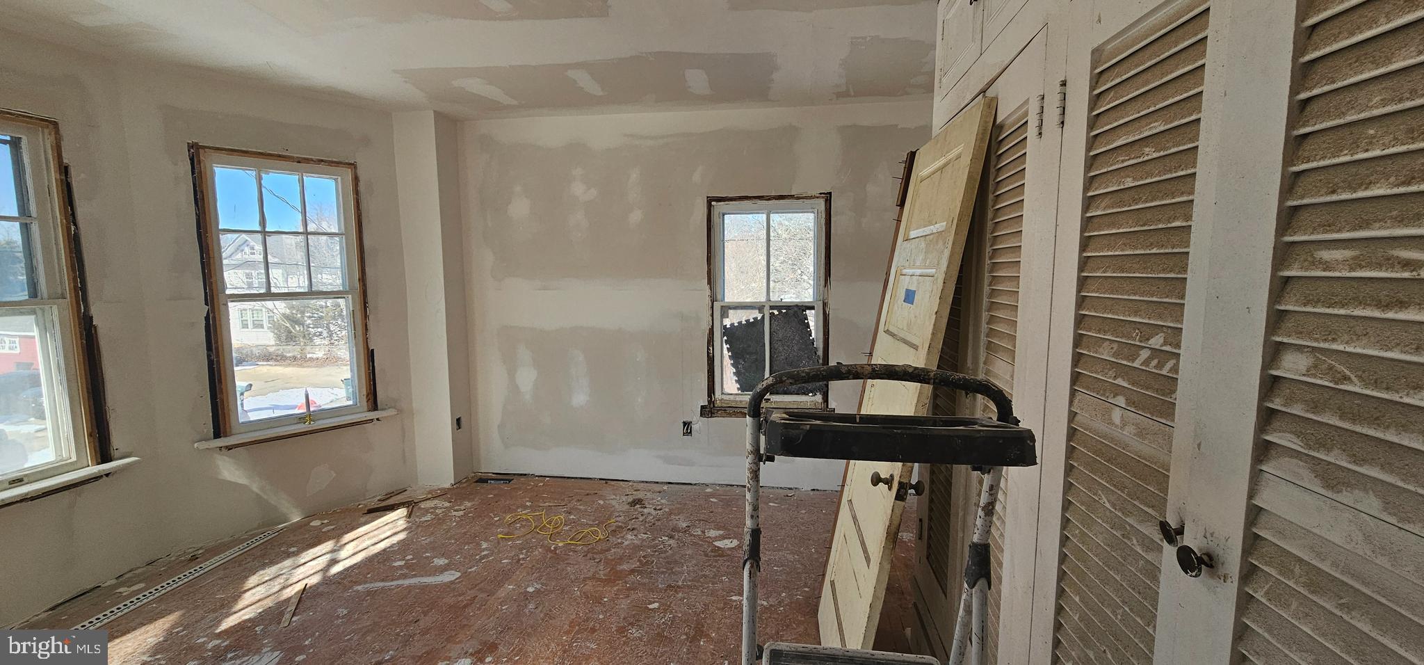1794 Main Street Port Norris, NJ 08349 - Photo 35 of 41 a view of a hallway with furniture and windows