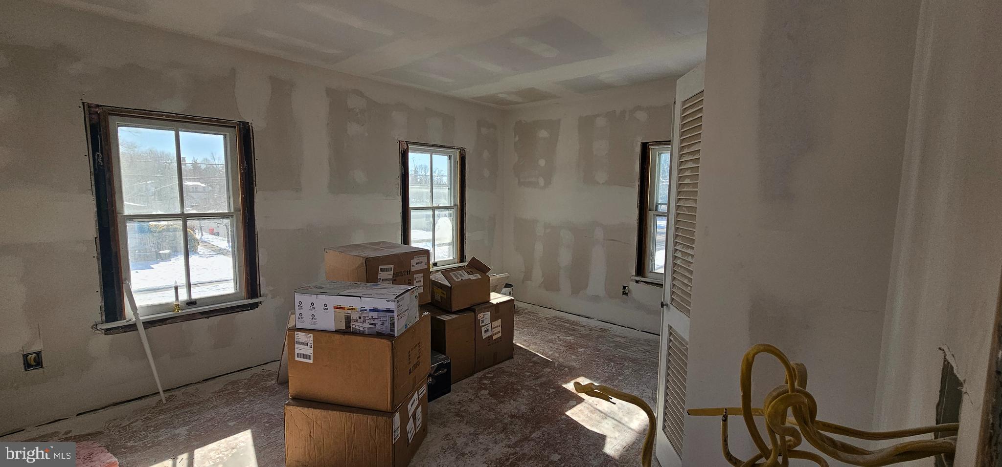 1794 Main Street Port Norris, NJ 08349 - Photo 38 of 41 a room with furniture and windows