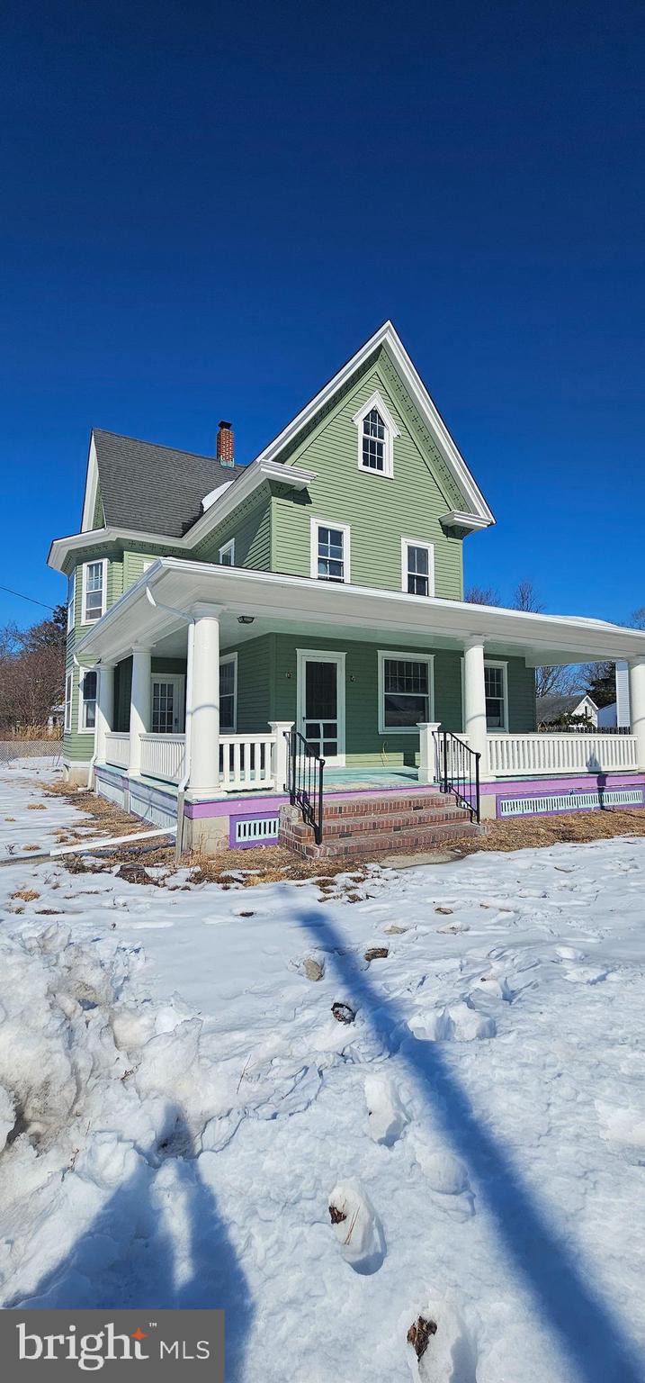 1794 Main Street Port Norris, NJ 08349 - Photo 7 of 41 a front view of a house with a yard