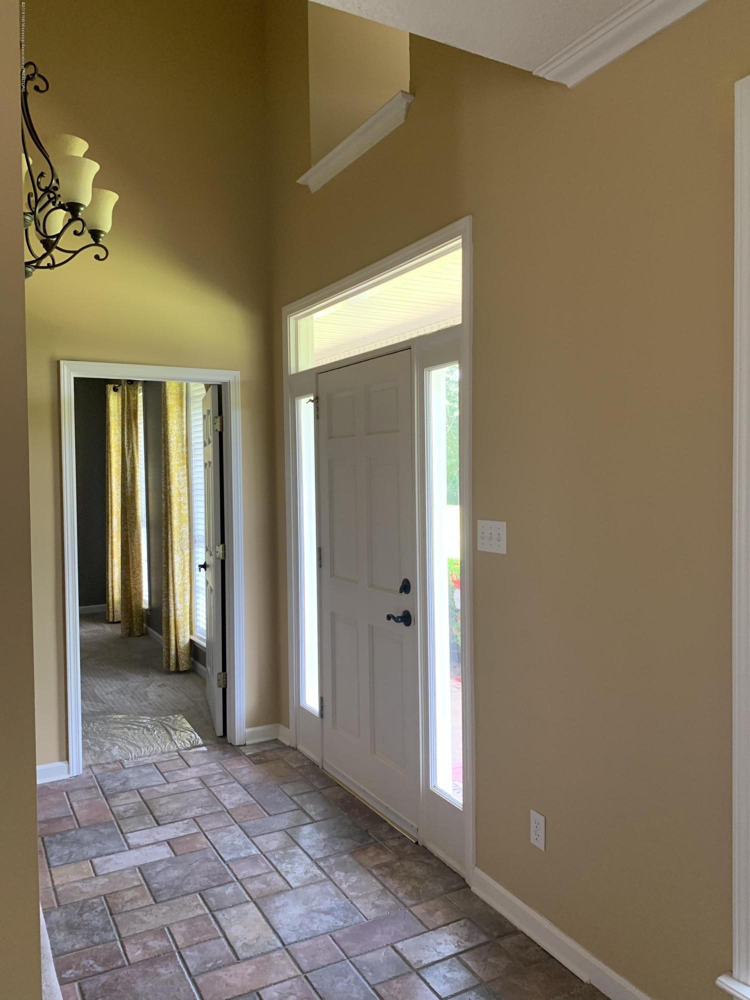 1188 Sandy Betts Road Nesbit, MS 38651 - Photo 7 of 30 Foyer