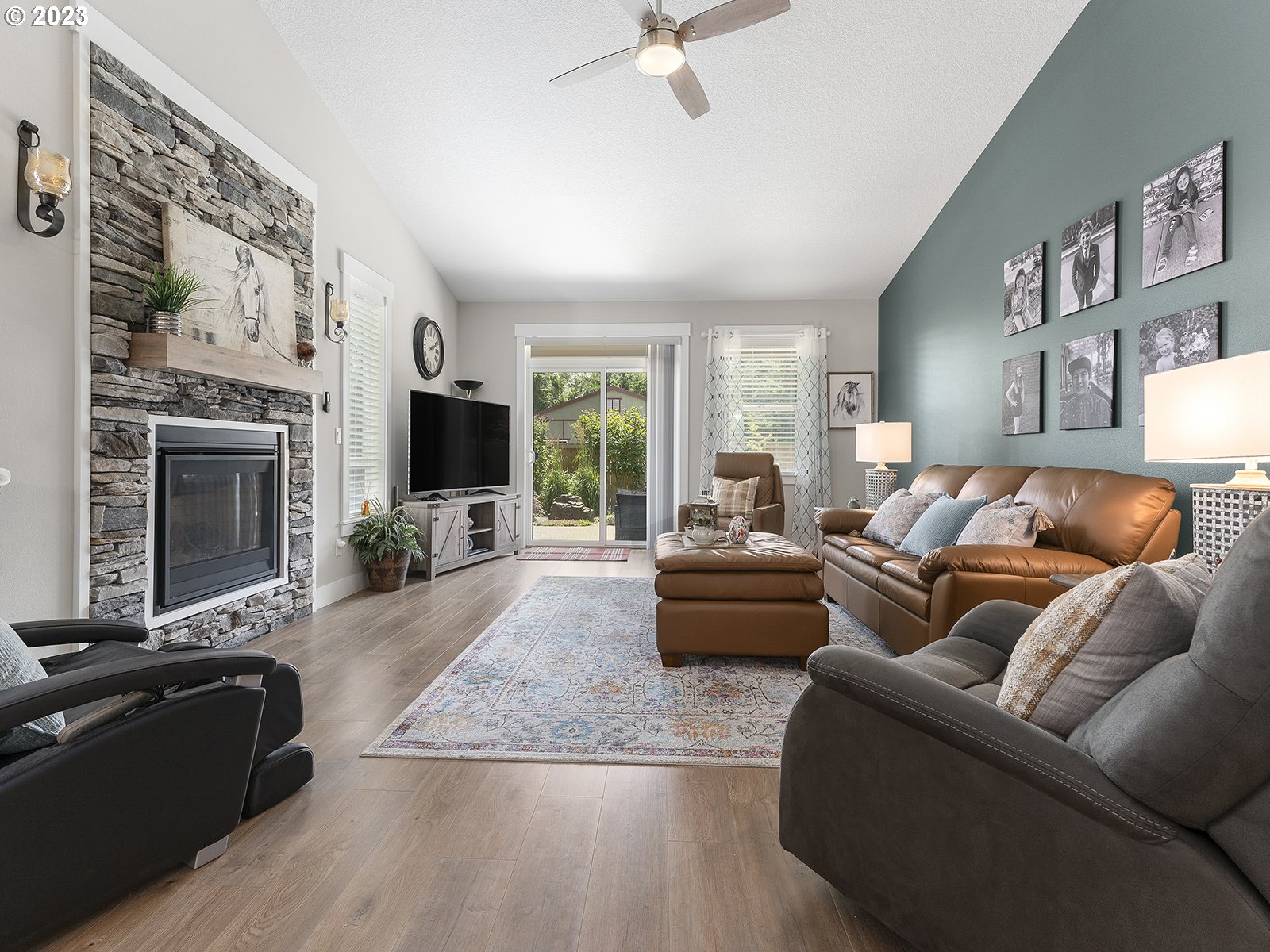 2580 South Lydia Loop Hubbard, OR 97032 - Photo 4 of 35 Gallery Image 4